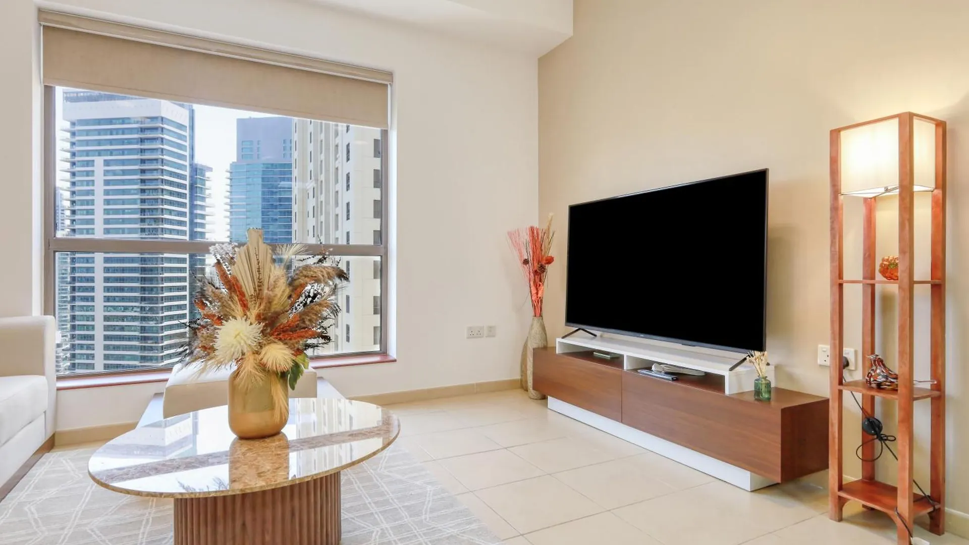Elegant 1 Bhk In Jbr Near Beach By Truebleu Vacation Homes Dubai